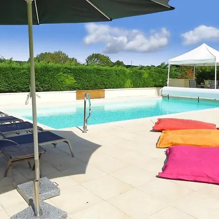 Des Roses Villa Bourdeilles