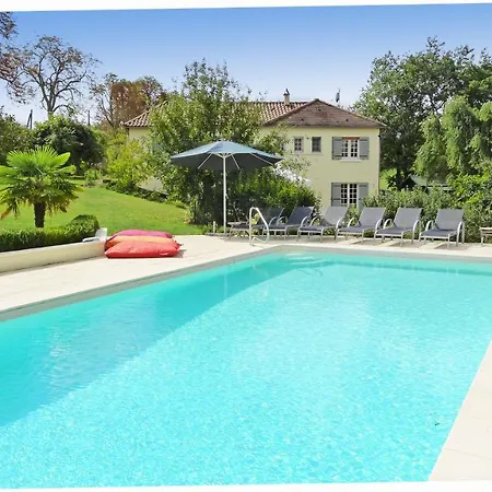 Des Roses Villa *