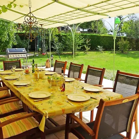 Des Roses Villa Bourdeilles